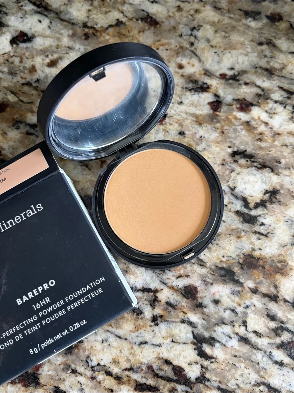💕💋Bareminerals BAREPRO Light Warm 16HR SkinPerfecting Powder Foundation
